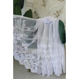    TRD. Perdea gata confecționată cu model de fluturi Scarlett alb 300x250cm