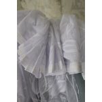 TRD. Perdea Emily albă cu model de flori cu petale mari 400x180cm